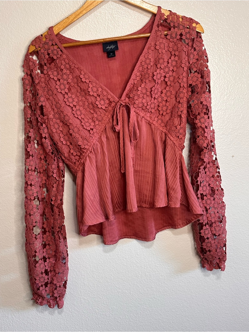 Daytrip Rose Lace Tie-Front Peplum Blouse